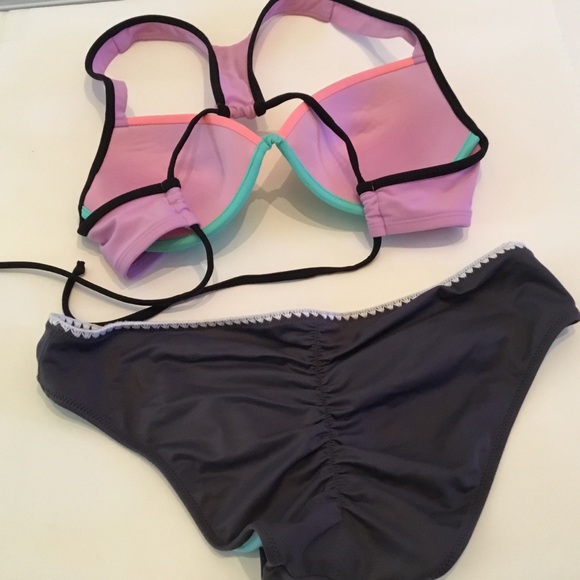 Shade & Shore bikini / hipster bottom & halter top - Picture 4 of 8